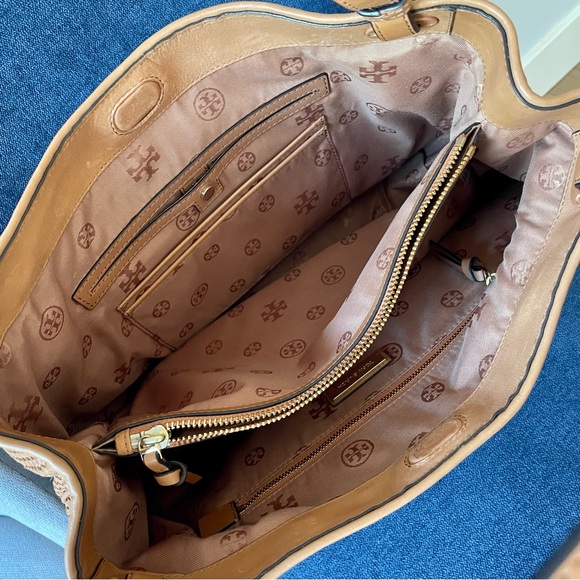 Tory Thea Woven Leather Bag - Picture 4 of 6